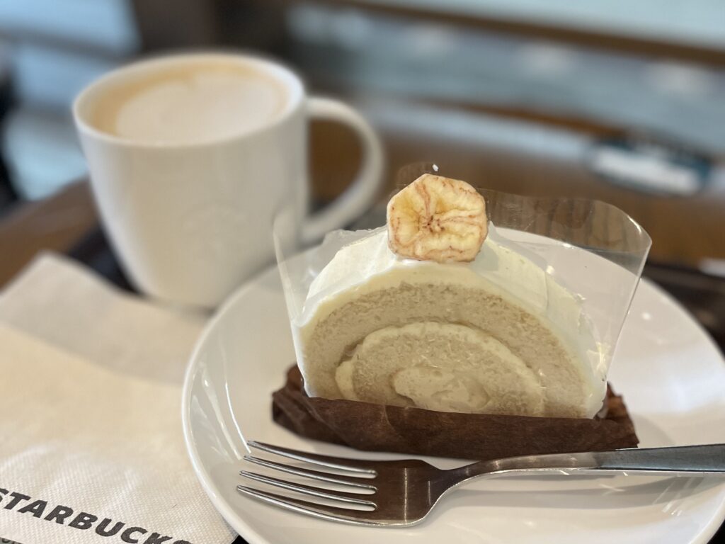 バナナの米粉ロールケーキ