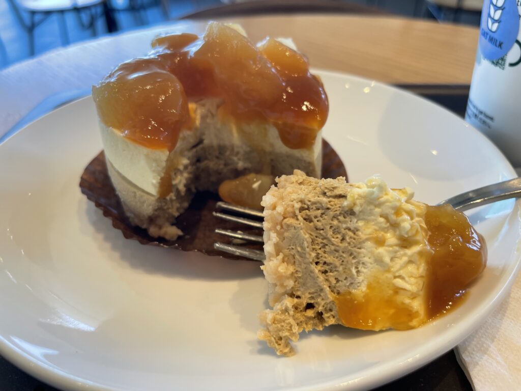 洋なしとキャラメルの紅茶ケーキ